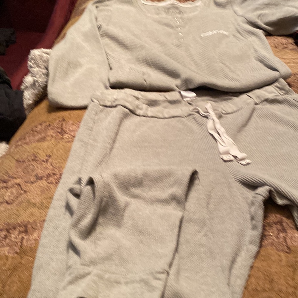 Calvin Klein lounge set - Picture 8 of 8
